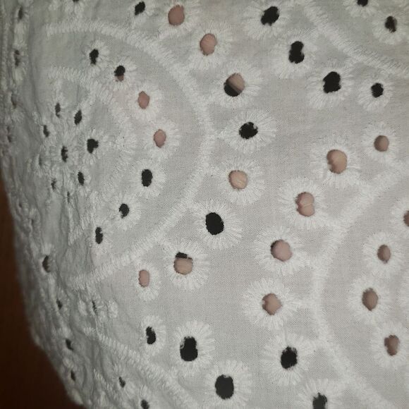 Like New Apt. 9 White Eyelet Blouse Sz S - Picture 3 of 7